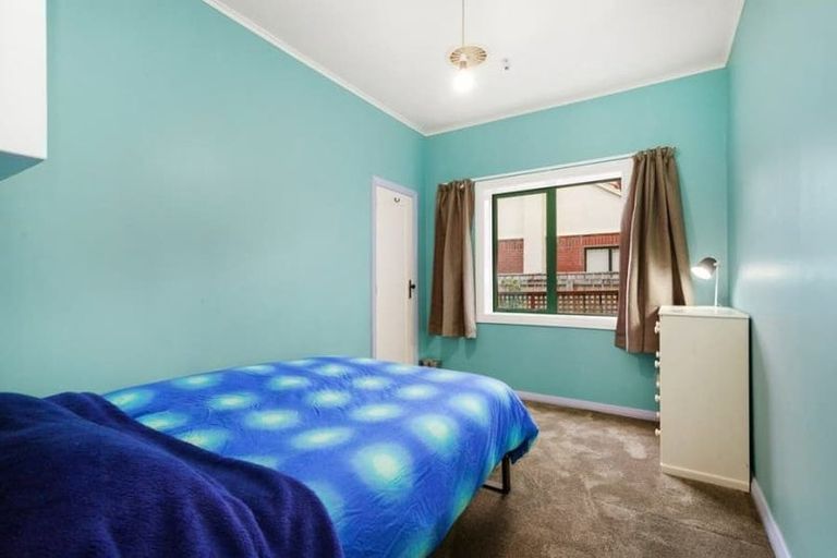 Photo of property in 2 Brook Street, Waiwhetu, Lower Hutt, 5010