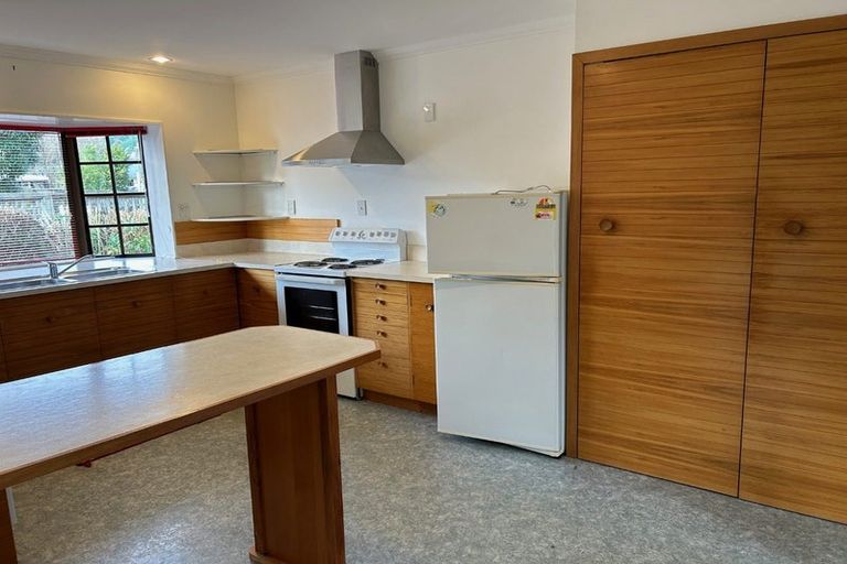 Photo of property in 14 Charnwood Grove, Waikanae, 5036