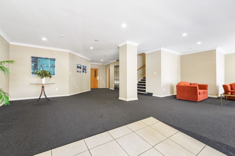 Photo of property in 2c/11 London Street, Hamilton Central, Hamilton, 3204