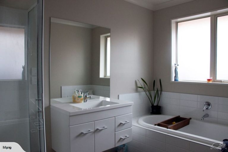 Photo of property in 10 Donovan Place, Aidanfield, Christchurch, 8025