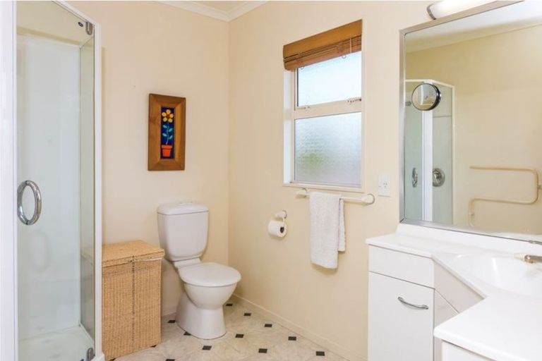 Photo of property in 11 Logan Avenue, Wharewaka, Taupo, 3330