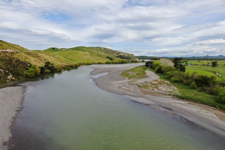 Photo of property in 62 River Road, Otane, Waipawa, 4271