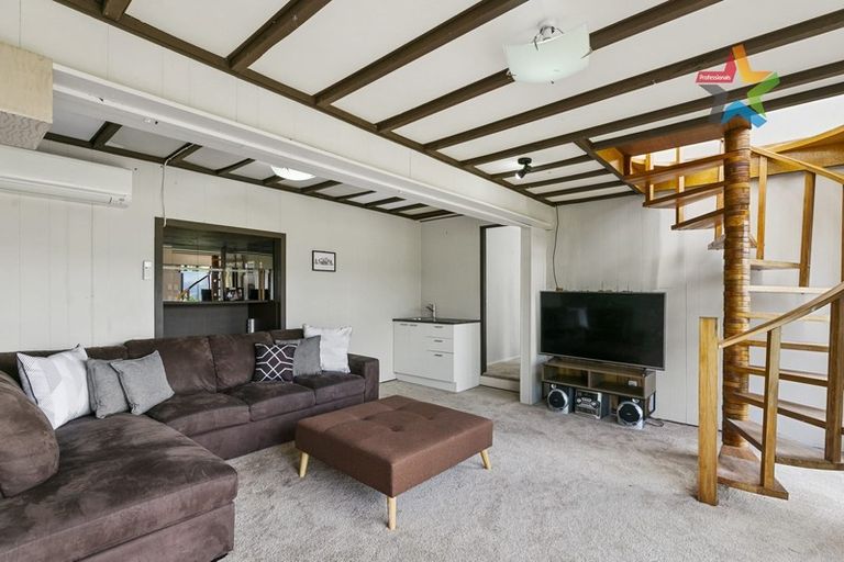 Photo of property in 7b Gurney Road, Kelson, Lower Hutt, 5010