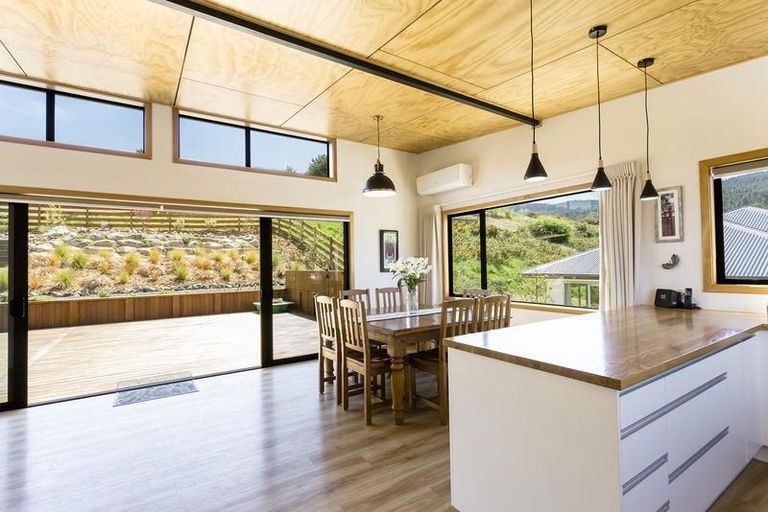 Photo of property in 16 Glendermid Close, Sawyers Bay, Port Chalmers, 9023