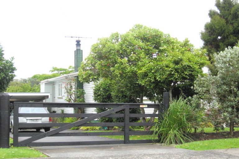 Photo of property in 2 Hinemoa Street, Onerahi, Whangarei, 0110