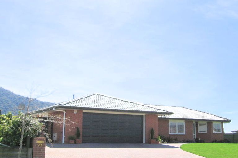 Photo of property in 77 Rimuvale Street, Pukehangi, Rotorua, 3015