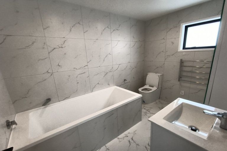 Photo of property in 18 Boeing Way, Newlands, 6037