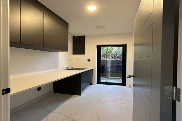 Photo of property in 4 Flavell Drive, Orewa, 0931