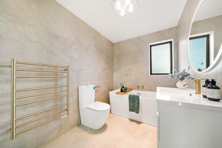 Photo of property in 1 Dorset Down Drive, Karaka, 2580