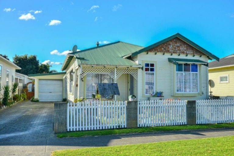 Photo of property in 289 Kahutia Street, Gisborne, 4010