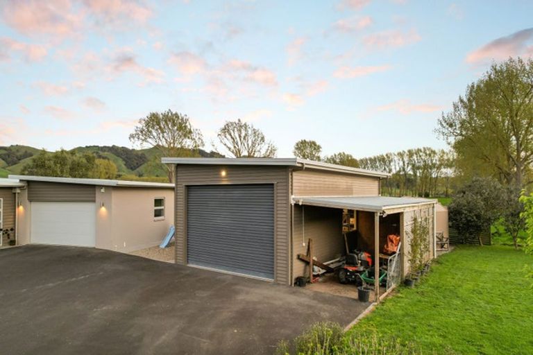 Photo of property in 96 Benn Road, Cambridge, 3495