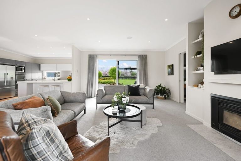 Photo of property in 96 Benn Road, Cambridge, 3495