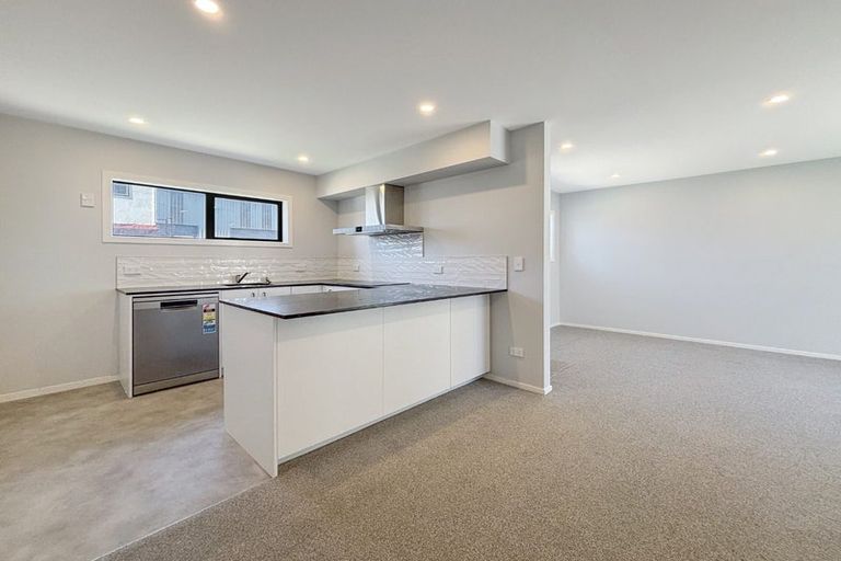 Photo of property in 5 Woodcarver Lane, Titahi Bay, 5022
