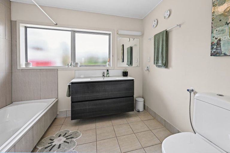 Photo of property in 17 Sala Street, Whakarewarewa, Rotorua, 3010