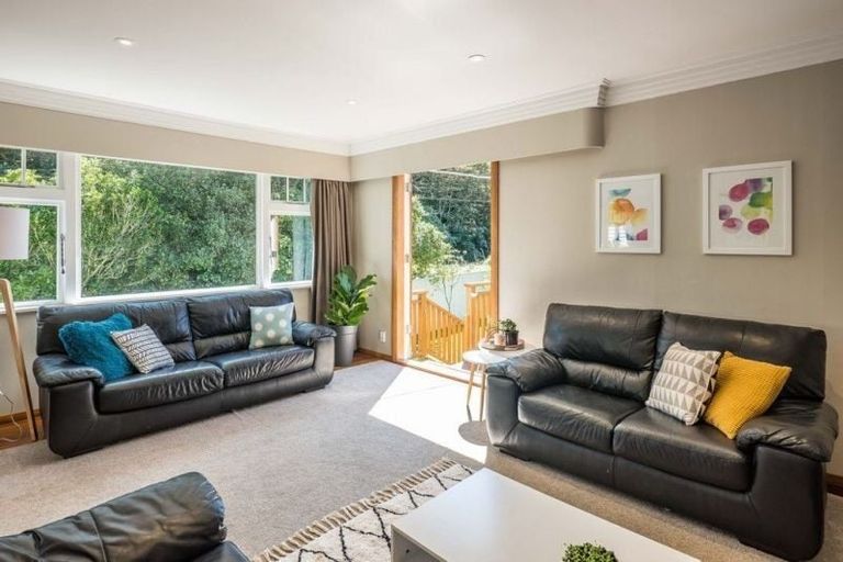 Photo of property in 38 Cockayne Road, Khandallah, Wellington, 6035
