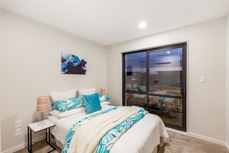 Photo of property in 46 Ascension Crescent, Orewa, 0931