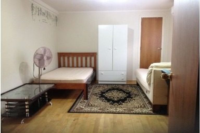 Photo of property in 25 Northpark Avenue, Northpark, Auckland, 2013