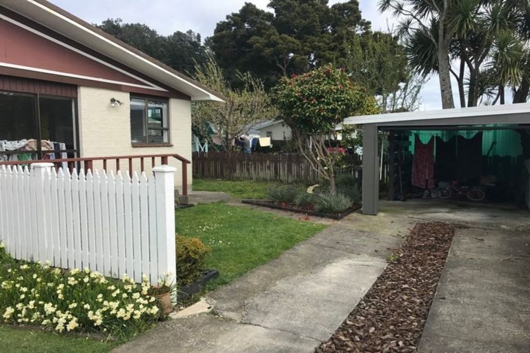 Photo of property in 1/55 Wilford Street, Wallaceville, Upper Hutt, 5018