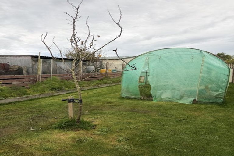Photo of property in 102 Avon Road, Clifton, Invercargill, 9812