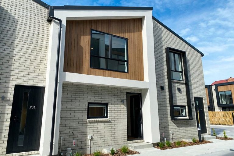 Photo of property in 2/331 Lincoln Road, Addington, Christchurch, 8024