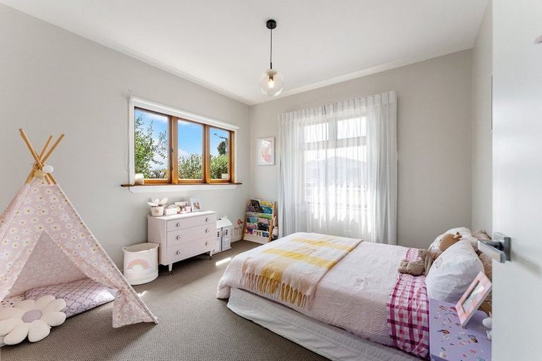 Photo of property in 56 Doone Street, Lynmouth, New Plymouth, 4310