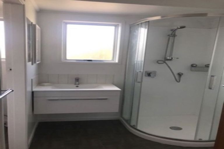 Photo of property in 24 Thorn Road, Tuakau, 2121