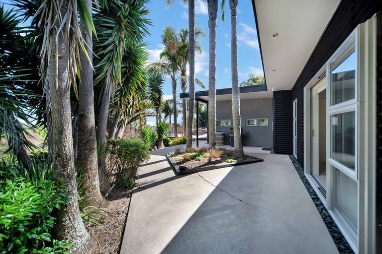 Photo of property in 269 Kaipara Road, Papakura, 2582