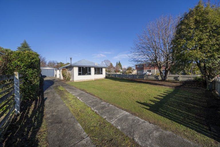 Photo of property in 12 Sutherland Street, Te Anau, 9600