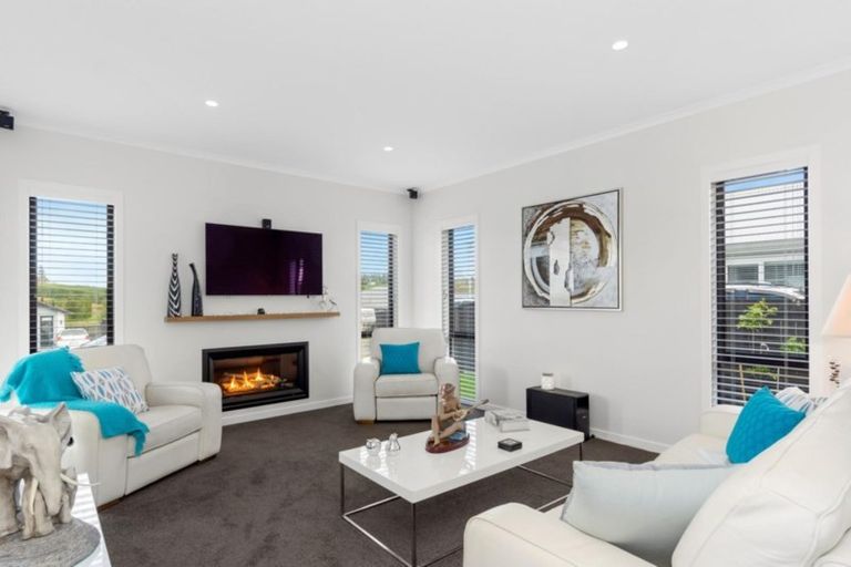 Photo of property in 23 Puhirake Crescent, Pyes Pa, Tauranga, 3112