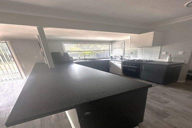 Photo of property in 24 Read Street, Levin, 5510