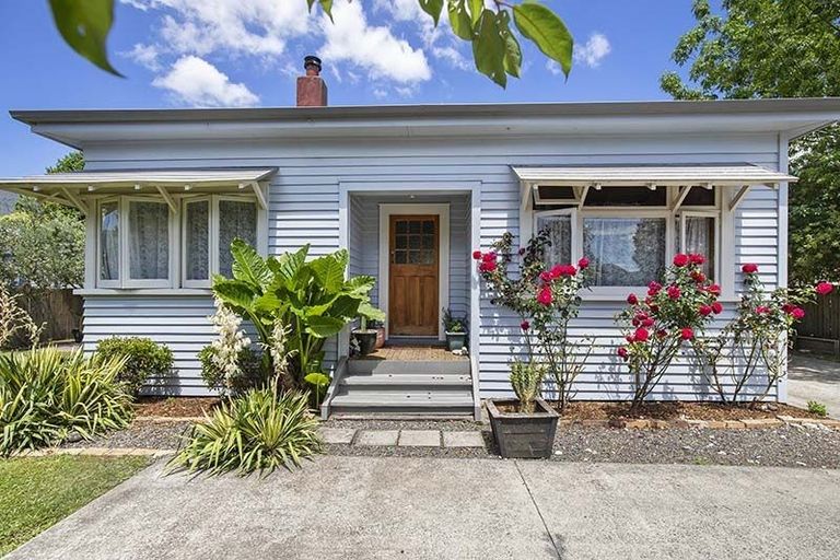 Photo of property in 35 Aroha View Avenue, Te Aroha, 3320