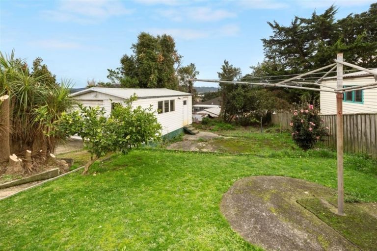 Photo of property in 57 Arahura Crescent, Waitangirua, Porirua, 5024