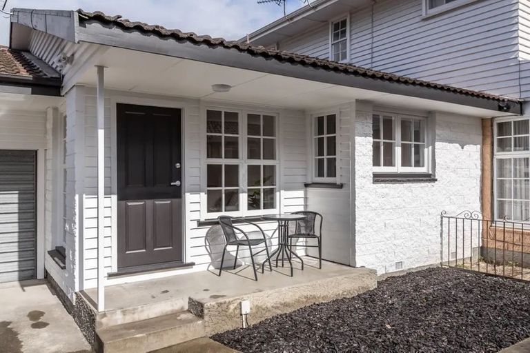 Photo of property in 3/11 Division Street, Riccarton, Christchurch, 8041