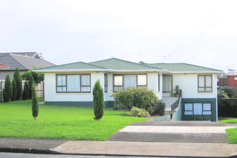 Photo of property in 2/9 Waller Avenue, Bucklands Beach, Auckland, 2012