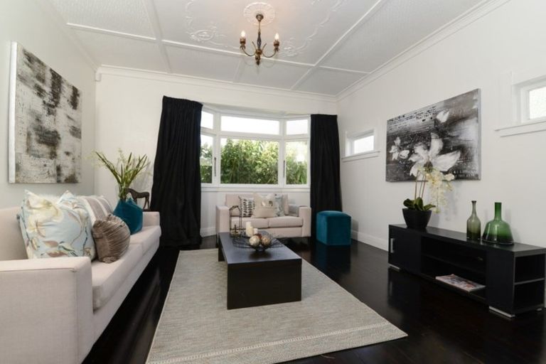 Photo of property in 19 Gillies Avenue, Claudelands, Hamilton, 3214