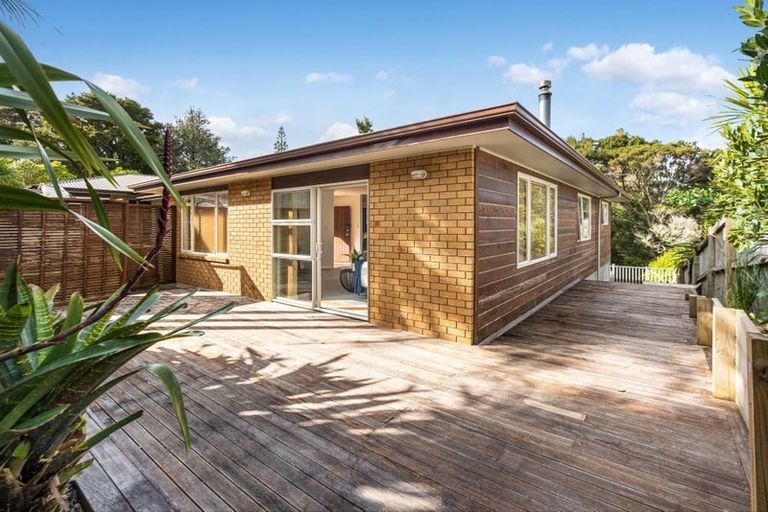 Photo of property in 28a Park Road, Glenfield, Auckland, 0629