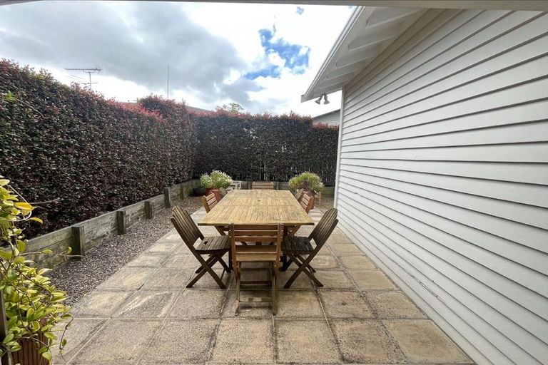 Photo of property in 1/3 Menary Street, Papakura, 2110