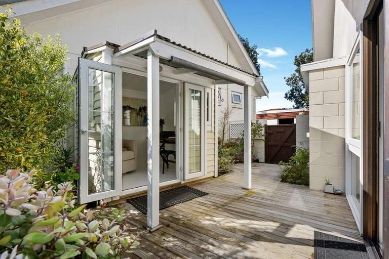 Photo of property in 4/55 Cook Street, Howick, Auckland, 2014