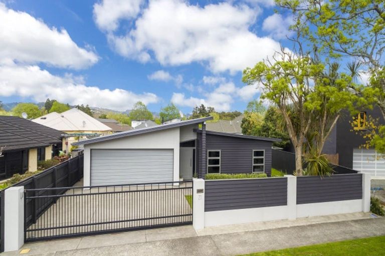Photo of property in 21 Brentwood Street, Trentham, Upper Hutt, 5018
