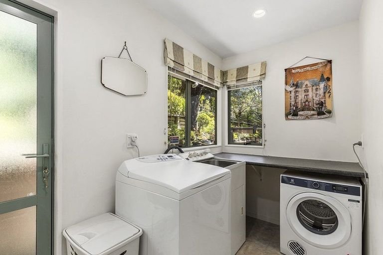 Photo of property in 15 Eclipse Lane, Whitby, Porirua, 5024