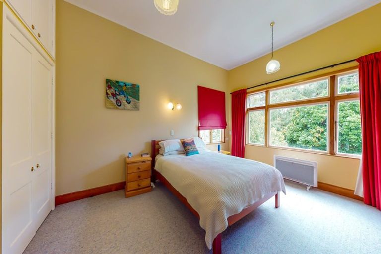 Photo of property in 123 Kelburn Parade, Kelburn, Wellington, 6012