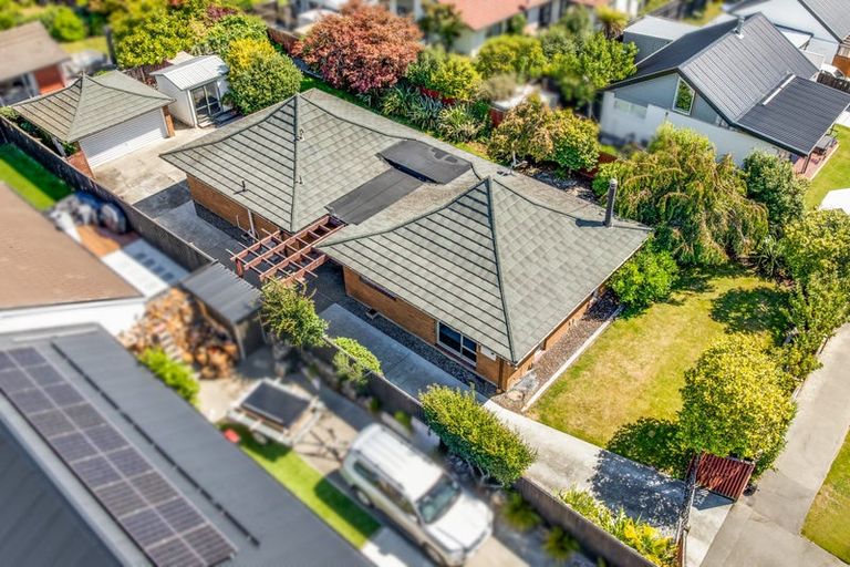 Photo of property in 21 Glenside Avenue, Ilam, Christchurch, 8041