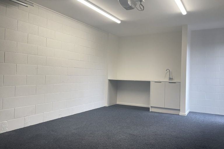 Photo of property in 88 Holly Road, St Albans, Christchurch, 8014