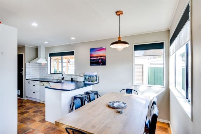 Photo of property in 31 Gilmour Place, Taradale, Napier, 4112