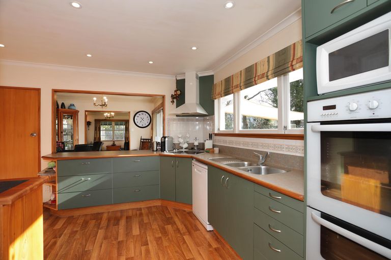 Photo of property in 409 Ruahine Street, Terrace End, Palmerston North, 4410