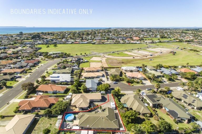 Photo of property in 35 Ocean Crest, Papamoa Beach, Papamoa, 3118