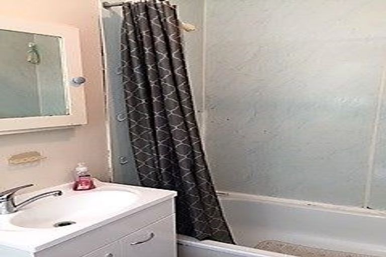 Photo of property in 49 Chartwell Drive, Crofton Downs, Wellington, 6035