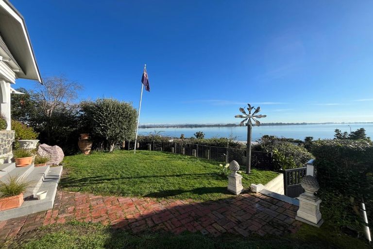 Photo of property in 14 Mccormacks Bay Road, Mount Pleasant, Christchurch, 8081