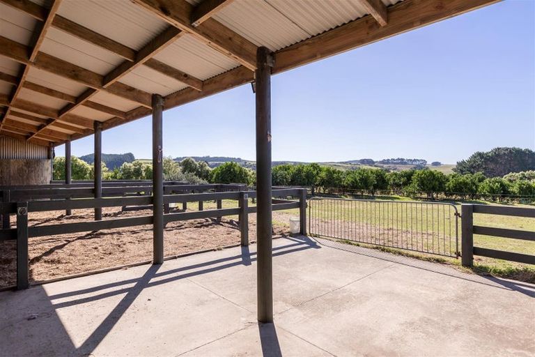 Photo of property in 135b Hutchinson Road, Helensville, 0875