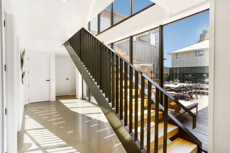 Photo of property in 103 Beach Road, Whangamata, 3620